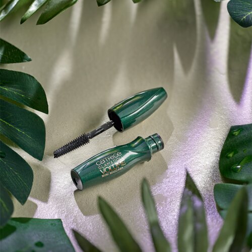 WILD ESCAPE GLAM & DOLL FALSE LASHES MINI MASCARA WATERPROOF